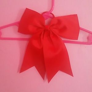 Large bow